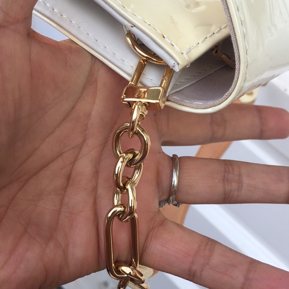 Authentic Louis Vuitton Pochette - Picture 14 of 16